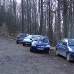 Parkirišče v gozdu pod Čemšeniško planino